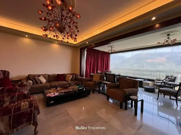 Apartment 210m² Mountain View for Sale in Rabweh