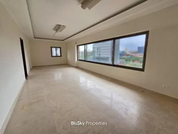 Apartment 230m² 4 Beds for Sale in Sin El Fil