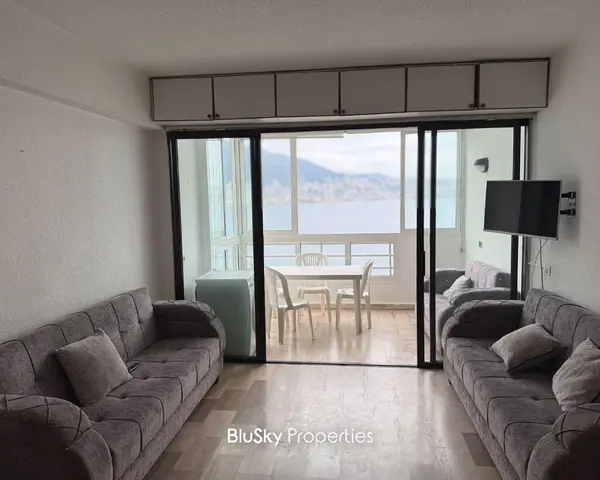 Chalet 40m² Sea View for Rent in Tabarja