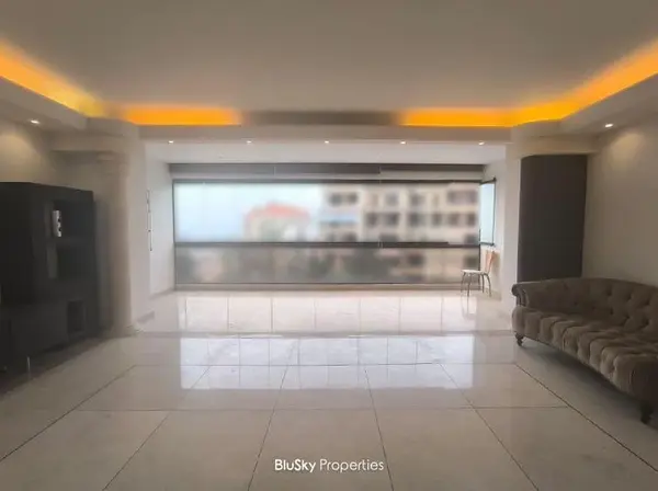 Triplex 370m² Mountain View for Rent in Tilal Ain Saadeh