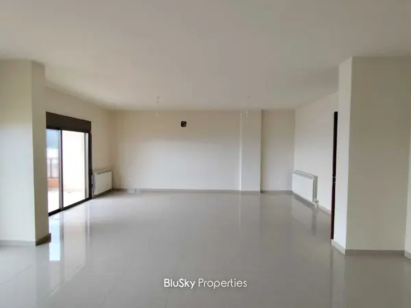 Apartment 230m² with Terrace for Sale in Zouk Mkayel