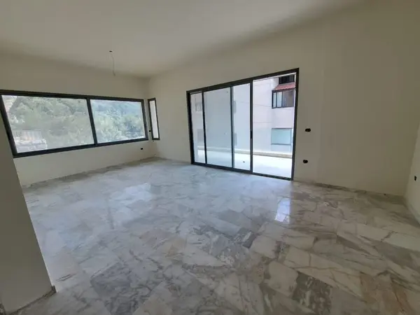 Apartment for Sale in Ain Saadeh