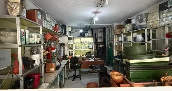 73 m² ready-to-use commercial property in Bourj Abi Haydar, Beirut