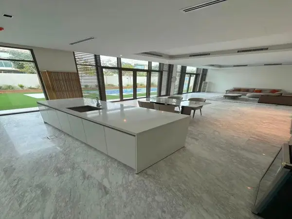 Prime Location, Villa for Sale, District One