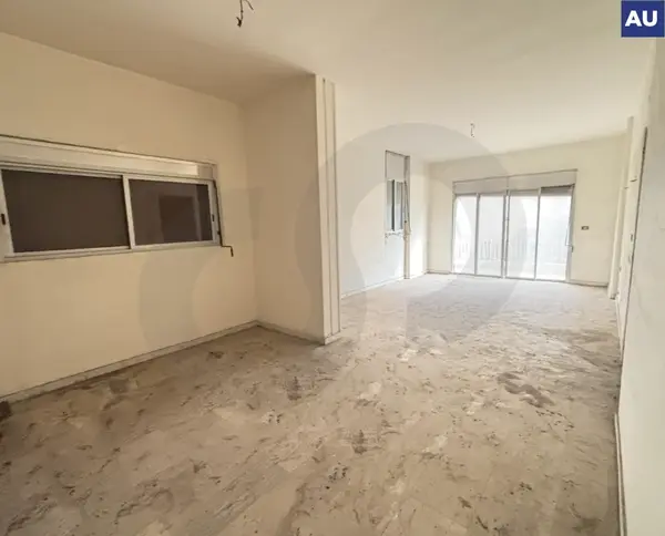 Apartment for rent/Main Road/Prime spot near all amenities/MAZRAA-BEIRUT