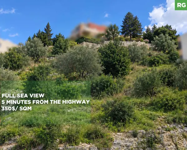 LAND/ prime location with a stunning sea view/BLAT,JBEIL