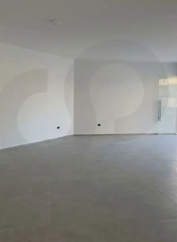 commercial space/ new building/prime location/Mazraat Yachouh,metn