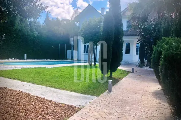 Luxurious Modern Villa in Larnaca for sale 300 SQM