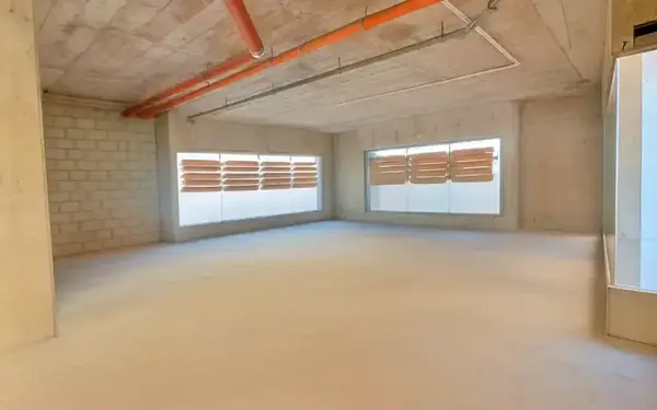Downtown 155 SQM Office for Rent Prime Location