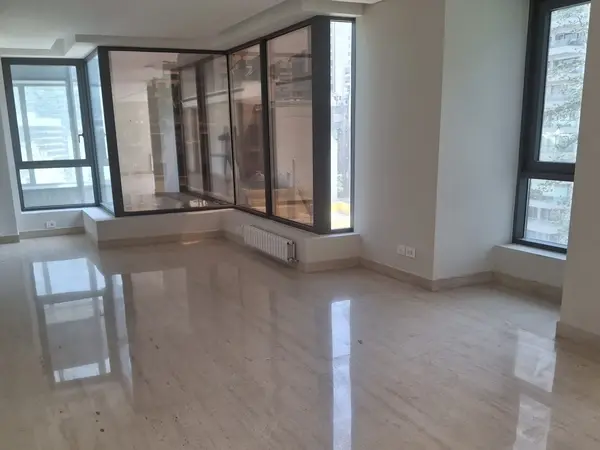 Apartment for Sale in Ain Al Mraiseh, Beirut, Lebanon