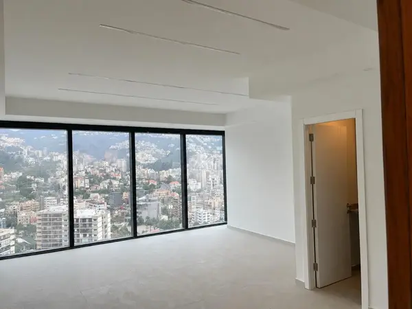Office for rent in Dbayeh
