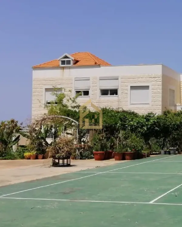 Villa for Sale in Kfaraabida