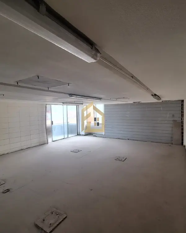 Industrial space in Nahr El Mott