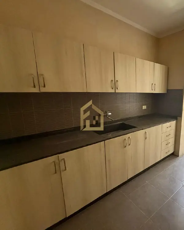Apartment for Sale in Furn El Chebbak