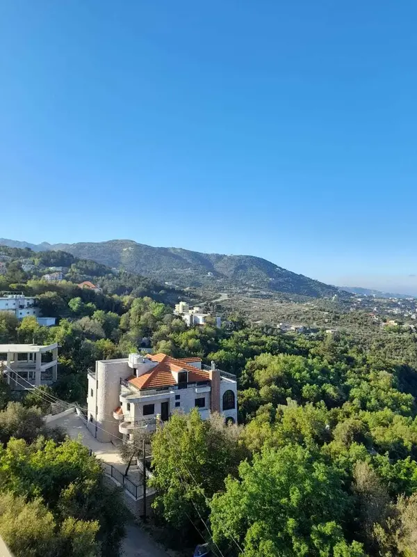 Building for Sale in Zaaitra, Keserwan
