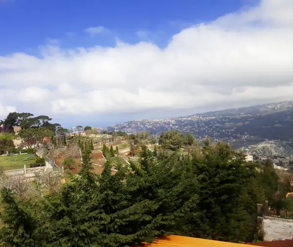 Detached House + 840 SQM Land in Chouaiyya, Metn