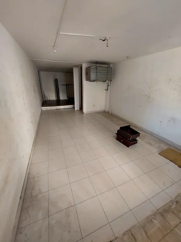 Shop for Rent in Bauchrieh, Metn
