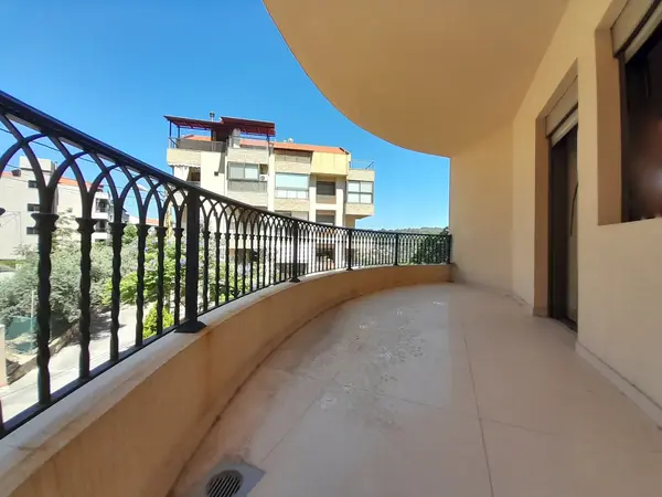 Apartment in Jouret El Ballout, Metn