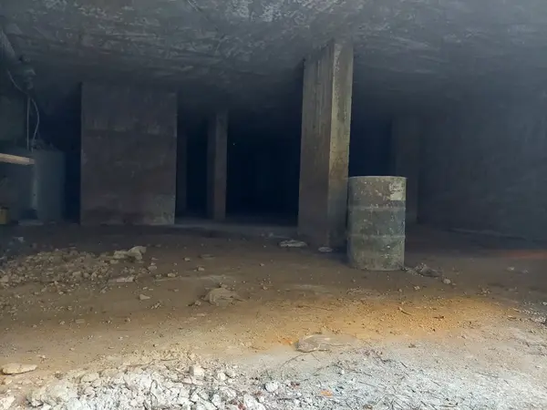 Warehouse for Sale or for Rent in Dik El Mehdi, Metn