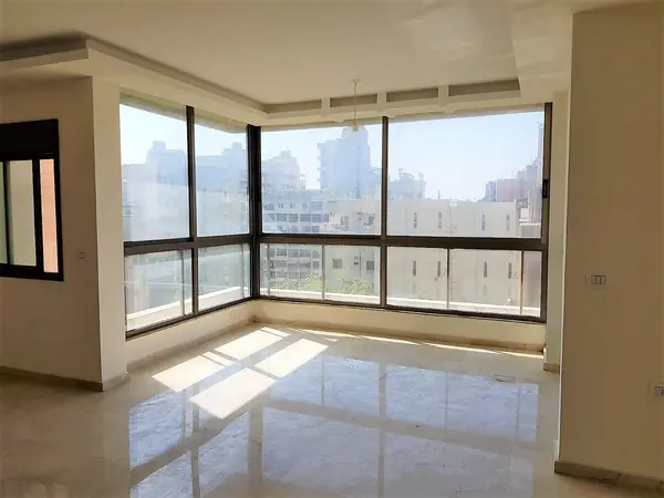 Prime Location Apartment in Salim Slem, Beirut
