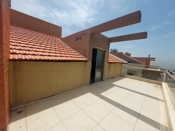 Duplex in Qornet El Hamra, Metn