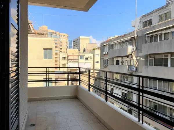 Fully Furnished & Renovated Apartment in Achrafieh, Beirut
