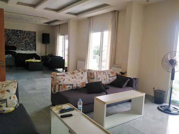 Spacious Apartment in Qornet El Hamra, Metn