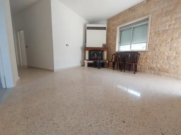 Apartment for Sale or for Rent in Ain Aar, Metn
