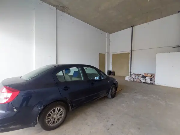 Industrial Shop for Rent in Mazraat Yachouh, Metn