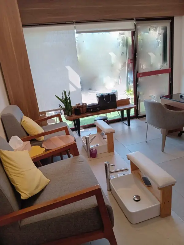 Furnished Shop for Rent in Haret Sakher, Keserwan