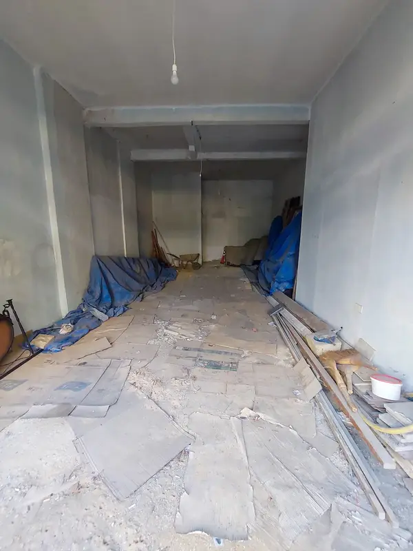 Prime Location Shop in Antelias, Metn