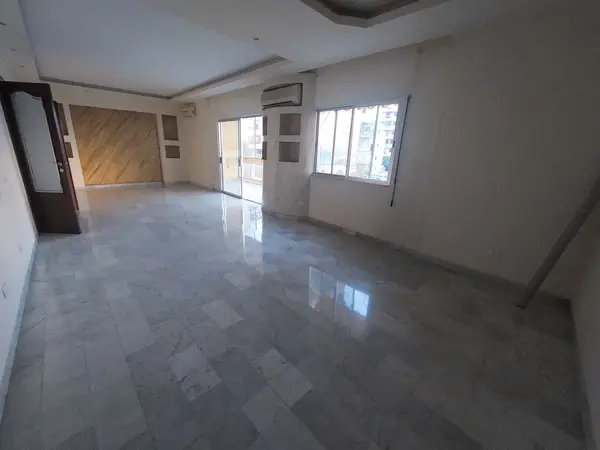 Prime Location Apartment in Naccache with Sea View