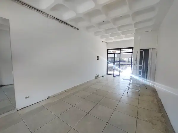 Prime Location Office/Shop in Bauchrieh , Metn