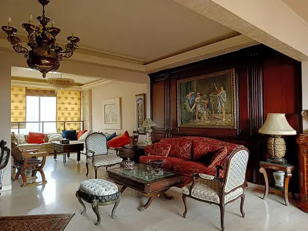 Prime Location Apartment in Manara, Beirut