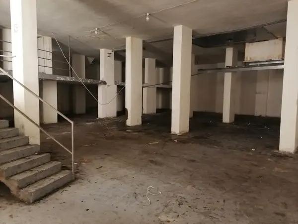 Warehouse in Dekwaneh , Metn