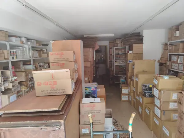 Shop in Horsh Tabet, Metn