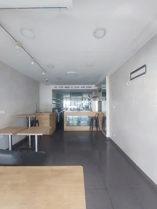 Furnished Restaurant/Shop in Mazraat Yachouh, Metn