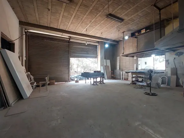 Industrial Warehouse in Bauchrieh, Metn