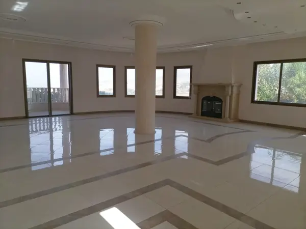 Villa in Dalhamiyeh, Chouf Overlooking the Mountains