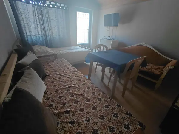 Chalet for Rent In Annaya