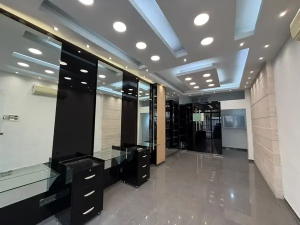 Shop for Sale In Mastita
