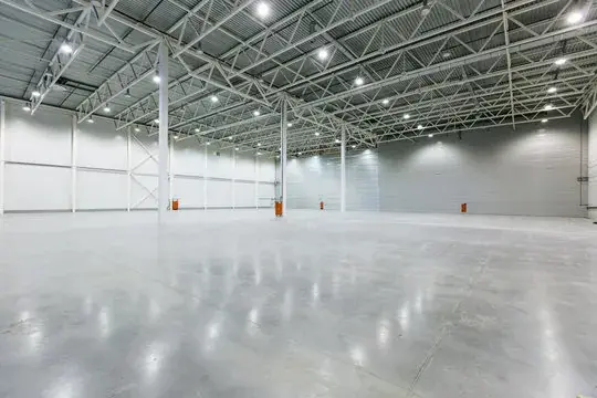 Industrial Hall for Sale in Nahr El Mot