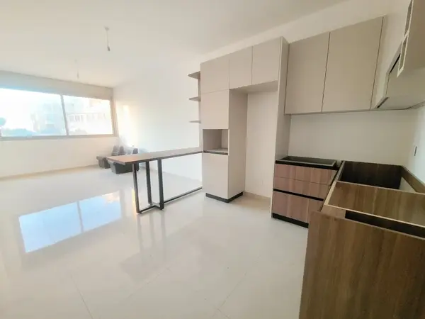 Apartment for Sale In Halat