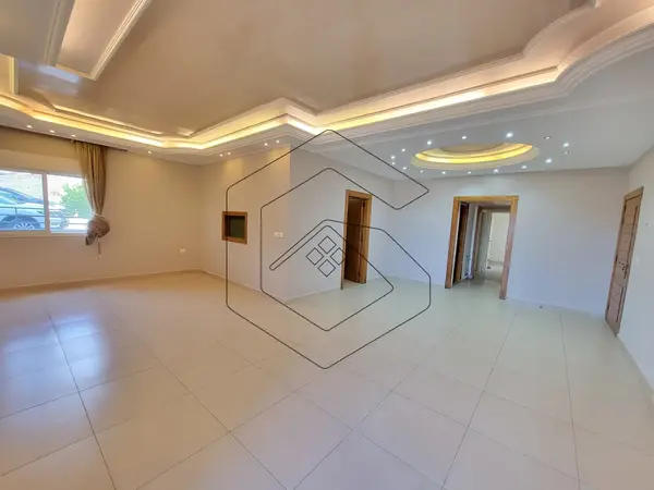 Apartment for Sale In Halat