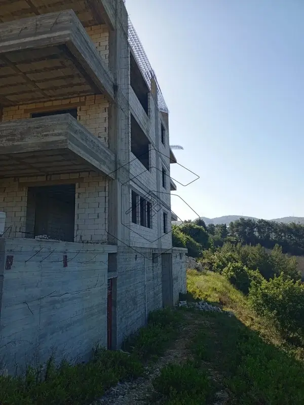 Building for Sale in Hbaline jbeil