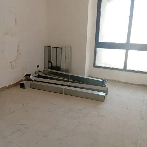 For Sale: Apartment in Ain El Mraisseh
