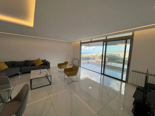 For Rent: Apartment in Louaizeh-Baabda