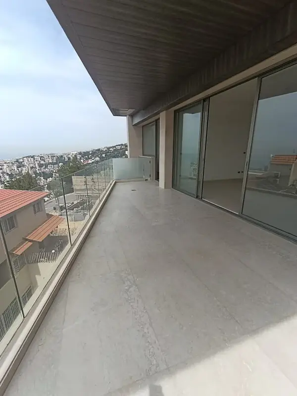 For Sale: Apartment in Bsalim
