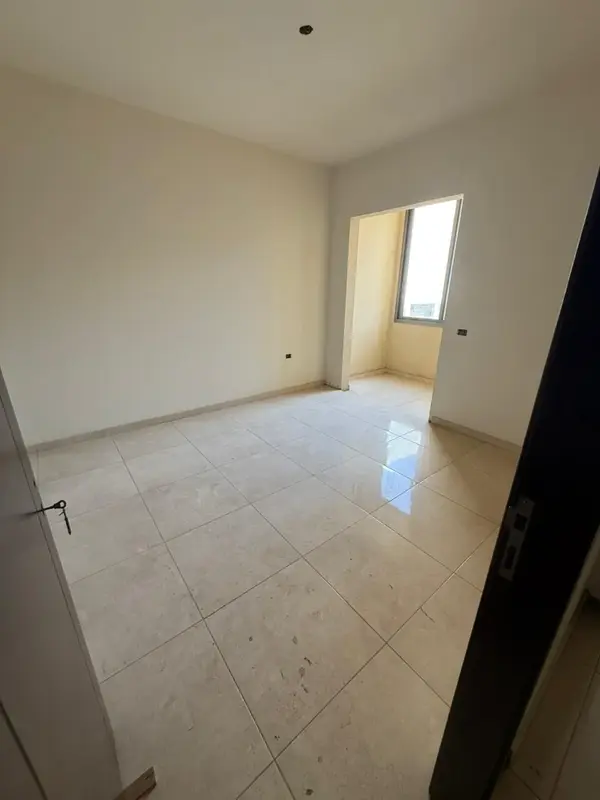For Sale: Apartment in Dekweneh