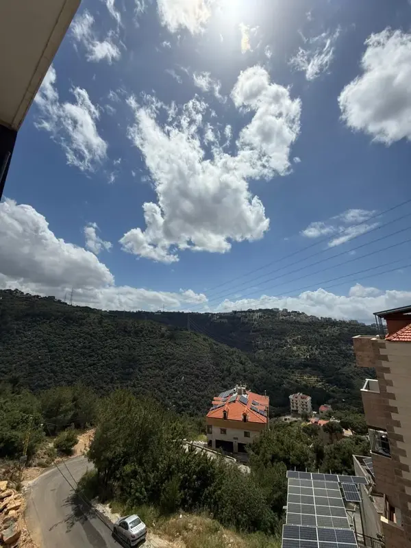 For Sale: Apartment in Mansourieh